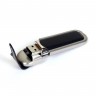 USB - накопитель с массивным классическим корпусом